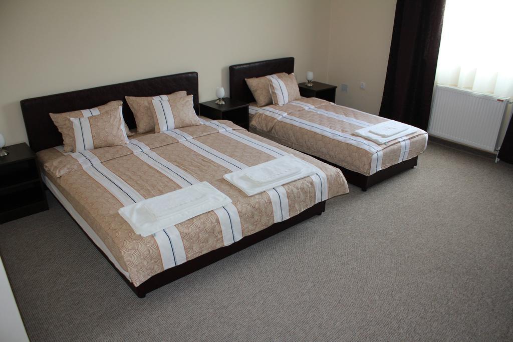 Hotel Feniks Пожаревац Номер фото