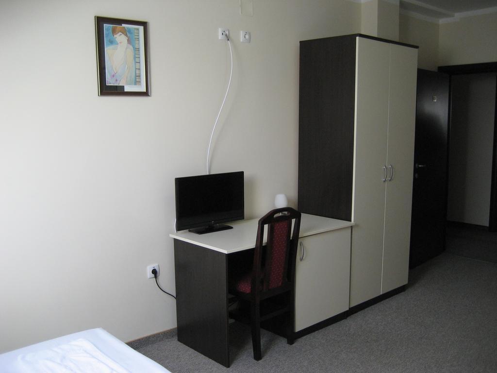 Hotel Feniks Пожаревац Экстерьер фото