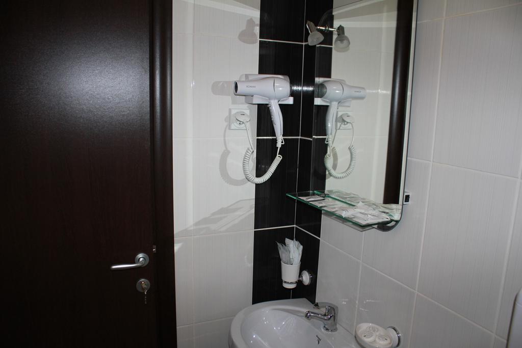 Hotel Feniks Пожаревац Экстерьер фото